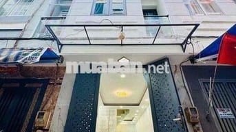 🔥🔥🔥nhà bán chính chủ 2 lầu sân thượng gần Phú Mỹ hưng quận 7🔥🔥🔥
