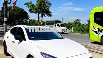 Mazda 3 1.5 AT 2015 Trắng
