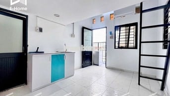 Cho thuê phòng gác Bạch Đằng 35m2 ban công cửa số trời