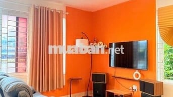 Cho Thuê Phòng 100m2 ban công thoáng , cửa sổ pano, bồn tắm, xem phim