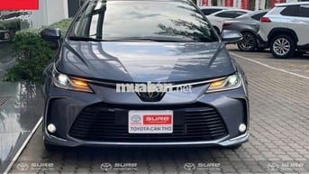 Toyota Corolla Altis 1.8V (CVT) 2022 lướt 10.000km
