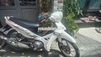 Yamaha Sirius Trắng