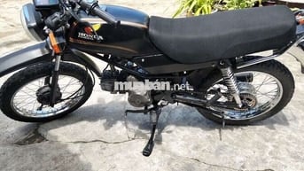 Win 100 Indonesia Đen