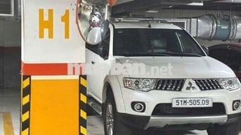 Mitsubishi Pajero Sport 2012 4x2 AT Trắng