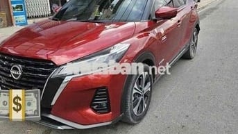 Nissan Kicks Xe điện màu Đỏ