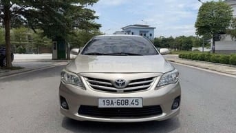 Toyota Corolla Altis 1.8G AT 2013 Vàng cát