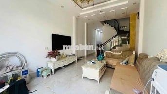 CHO THUÊ NHÀ 4 TẦNG FULL NT MẶT TIỀN ĐƯỜNG SỐ TÂN QUY Q7 Giá 35tr/th