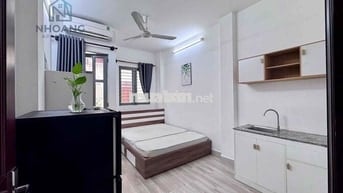 Giá Tốt!! Cho Thuê Studio Balcon 22m2 Mới_Sạch Sẽ Ngay P Bàn Cờ Q3