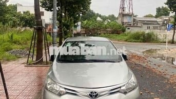 Toyota Vios Bạc Xe gia đình