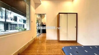 Căn 2PN1WC góc 2 mặt tiền + xe hơi đậu trước cửa