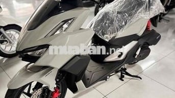 Honda Vario 160 Thể thao màu Bạc 2026 - NEW 100%