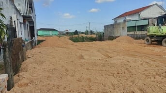  CHÍNH CHỦ CHO THUÊ ĐẤT MẶT TIỀN ĐỐI DIỆN CỔNG CHỢ BÀ RÉN MỚi