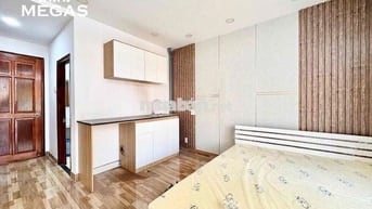 STUDIO FULL NỘI THẤT CÓ BAN CÔNGGG GẦN UFM