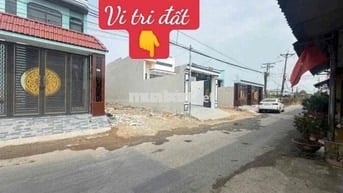 Đất gần UBND xã Mỹ Lộc,gần vòng xoay dt 111m2 full thổ shr giá 650tr
