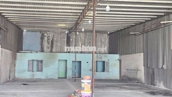 KHO,XƯỞNG 550M² GIÁ 40TR/T, Đ XE CÔNG 40F LÊ TRỌNG TẤN