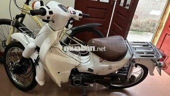 Xe máy Cub 50cc Trắng Cho Học Sinh