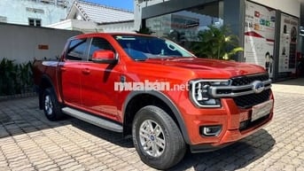 Bán Tải Ford Ranger 4x2AT - màu Đỏ Cam - Gọi Ngay