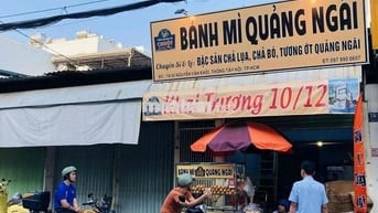SANG NHƯỢNG TIỆM BÁNH MÌ MẶT TIỀN ĐƯỜNG GÒ VẤP