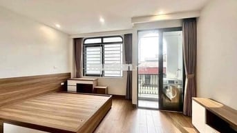 CĂN HỘ DỊCH VỤ 1 PHÒNG NGỦ TÁCH BẾP BAN CÔNG NGAY CÔNG VIÊN LÀNG HOA