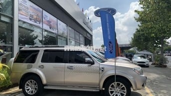 Ford Everest Limited 2014 Vàng cát 160.000 km
