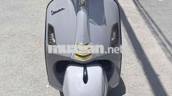 Piaggio GTS 300 HPE Xám xi măng ABS HSTC