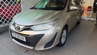 Toyota Vios Vàng cát Xe gia đình