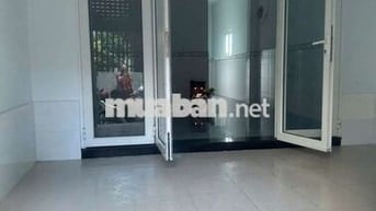 CHO THUÊ NHÀ NC DƯƠNG QUÃNG HÀM 2PN 1WC GẦN ĐH VĂN LANG GIÁ CHỈ 8TR