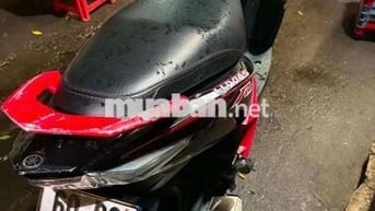 Yamaha Luvias FI Đen, Đỏ