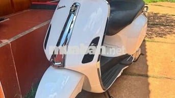 Piaggio Vespa 150cc 2015 Trắng