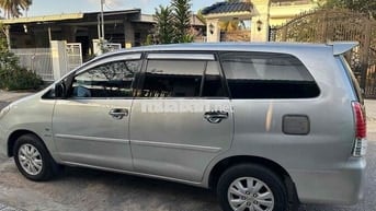 Toyota Innova Bảng G 2011 7 chỗ Bạc