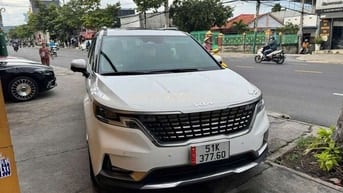 Kia Carnival Signature 2022 chạy 24.000km