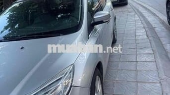 Ford Focus Titanium 2015 Bạc 5 chỗ