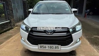 Toyota Innova 7 chỗ số sàn Trắng