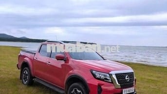 Nissan Navara Đỏ 5 chỗ