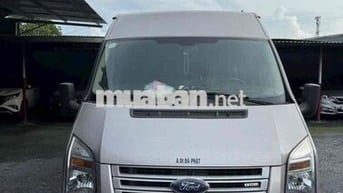 Ford Transit Tải Van 2019 Vàng cát 6 chỗ