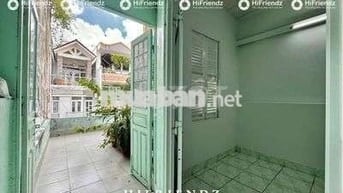 CHO THUÊ PHÒNG TRỌ QUẬN 5 - CỬA SỔ - BAN CÔNG - GIỜ GIẤC TỰ DO
