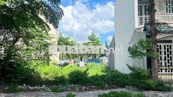Bán nền đất 130m2 KDC Tân Đô. Giá 1.6 tỷ ( rẻ nhất khu vực ). Sổ sẵn