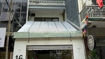 Cho thuê nhà đẹp Lạc Trung – Mặt bằng kinh doanh cực đẹp – Ô tô đỗ cửa