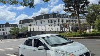Hyundai i10 Sedan Base 2017 Số sàn Trắng