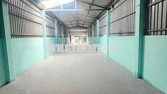 Kho cho thuê giá rẻ 200m2 giá 12 triệu (5m x 40m) có sẵn 3 pha h
