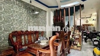 Nhà full nội thất, trệt, 2 lầu, 4pn, sát Gò Vấp 
