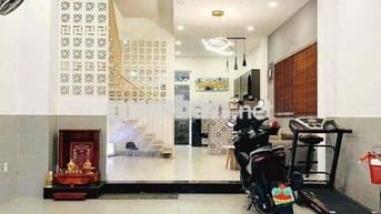 NHÀ 2 LẦU 5x17 HẺM 8M KHU ĐỒNG BỘ ĐẸP CÓ NỘI THẤT