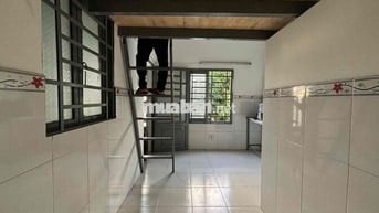 Duplex Cửa Sổ Trời - Máy Lạnh | Ngay Giao Thông Vận Tải