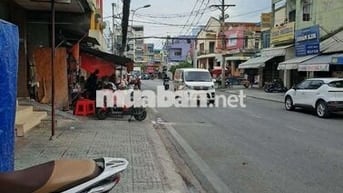 Cho thuê nhà mặt tiền đường Trưng Nữ Vương . ngay chợ Hóc Môn . Tp HCM
