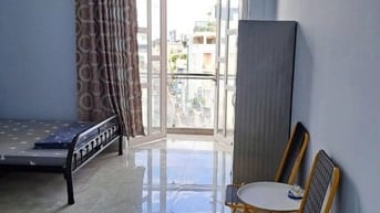 PHÒNG BAN CÔNG VIEW MẶT TIỀN ĐIỆN BIÊN PHỦ VÀ ÂU CƠ, CÒN ĐÚNG 1 PHÒNG