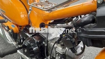 Honda Super Cub 50cc FI màu Cam