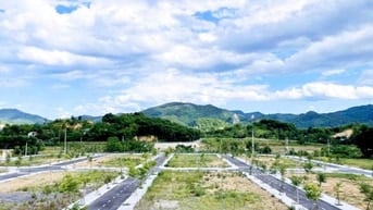 bán gấp đất green valley 85m, mặt tiền 7m cách cao tốc 200m, gần chợ, 
