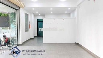 Văn phòng 60m góc 2 mặt tiền thoáng mát gần UBND Quận 12