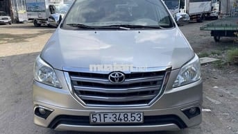 Toyota Innova 2015Vàng cát 8 chỗ Sàn