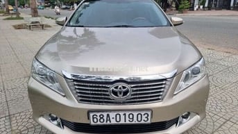 Toyota Camry 2.5Q 2013 Vàng cát Ghế da